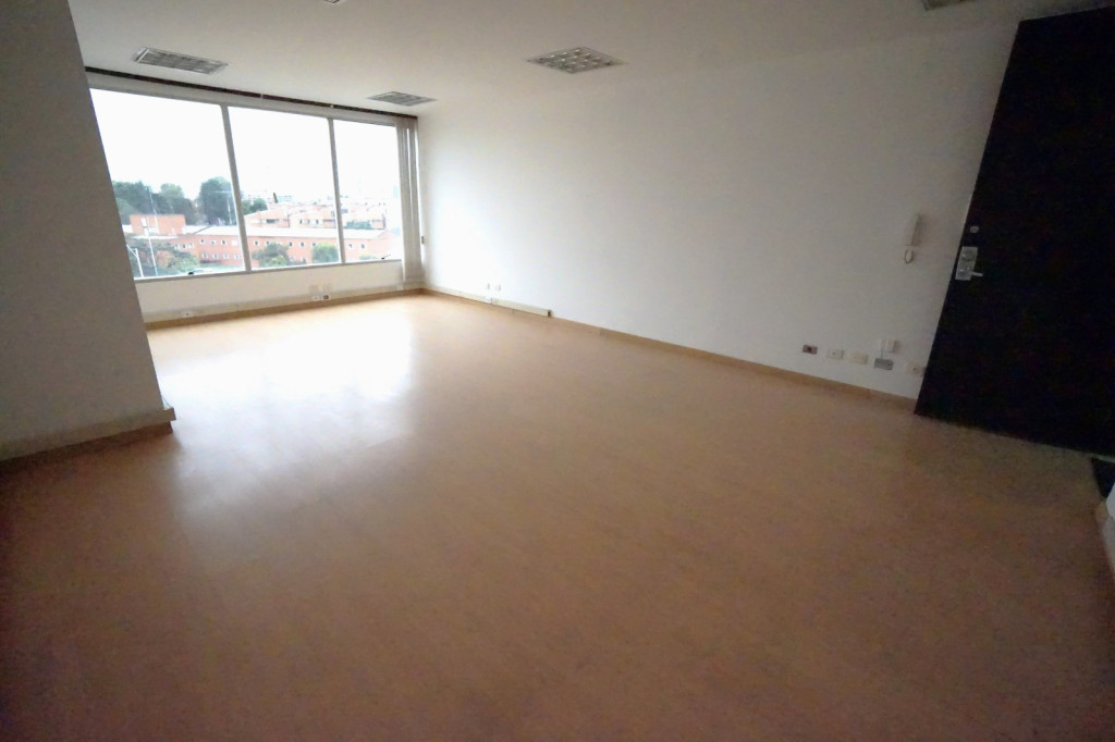 Oficina En Arriendo - Puente Largo, Bogotá