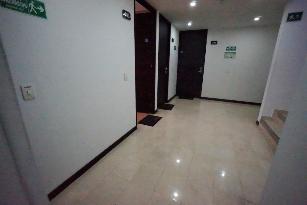 Oficina En Arriendo - Puente Largo, Bogotá