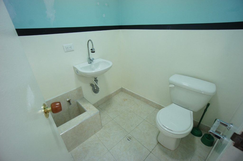 Local En Arriendo - Lago Gaitán, Bogotá