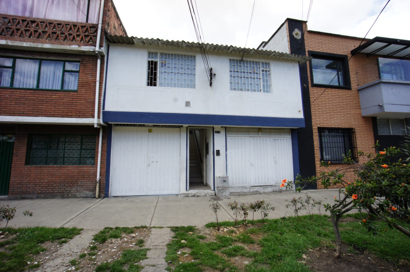 Bodega En Arriendo - Estrada-Engativá, Bogotá