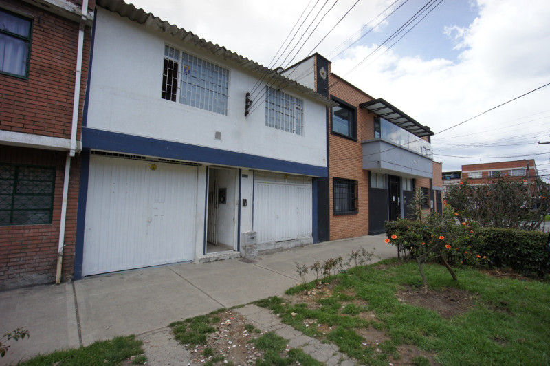 Bodega En Arriendo - Estrada-Engativá, Bogotá