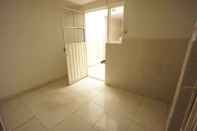 Bodega En Arriendo - Estrada-Engativá, Bogotá
