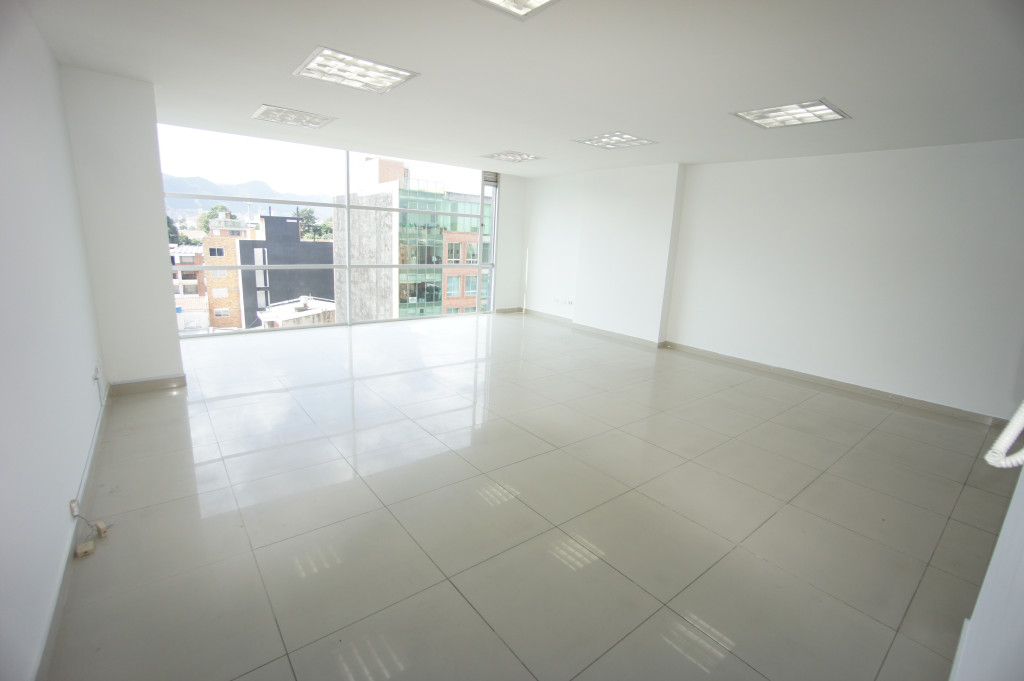 Oficina En Venta - Puente Largo, Bogotá