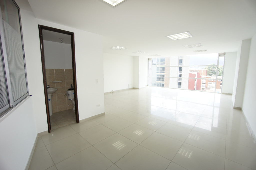 Oficina En Venta - Puente Largo, Bogotá