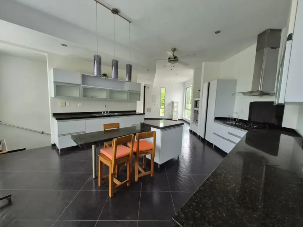 Casa En Venta - El Eden, Armenia