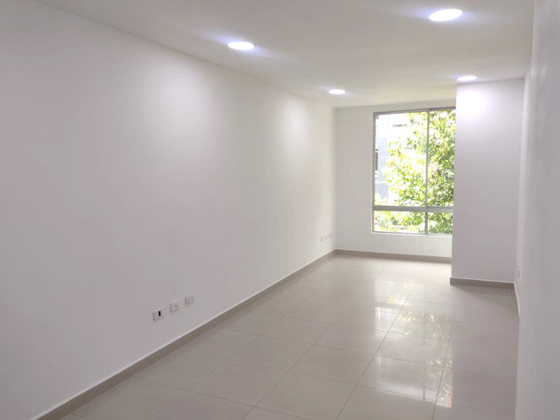 Oficina En Venta - Puente Largo, Bogotá