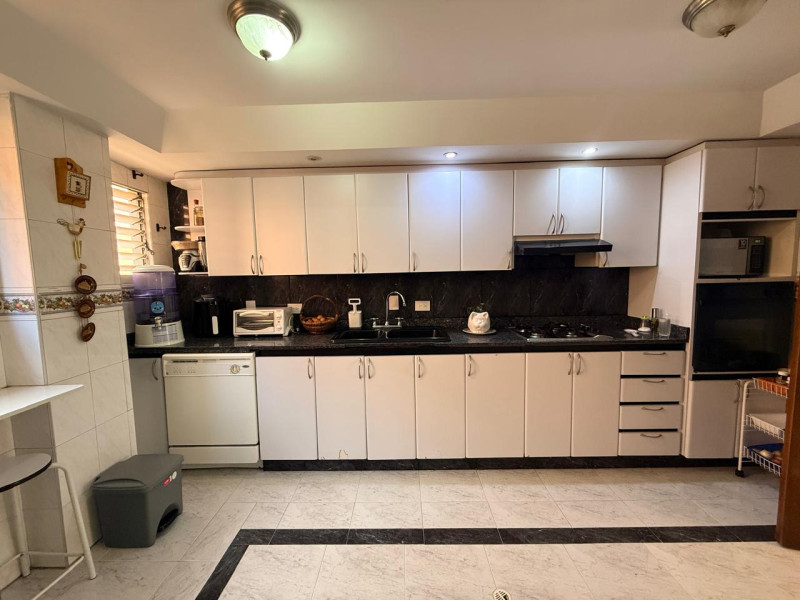 Casa En Venta - Club De Los Lagartos, Bogotá