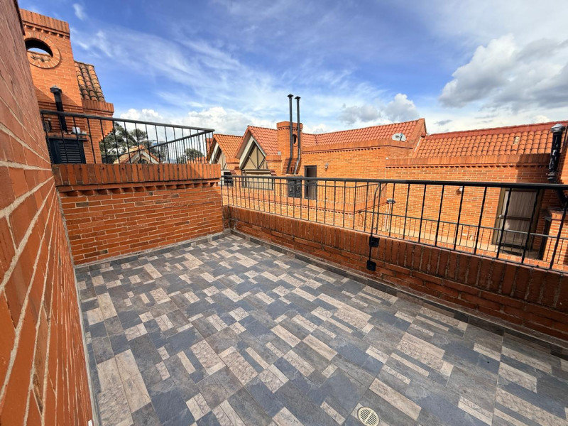 Casa En Venta - Club De Los Lagartos, Bogotá