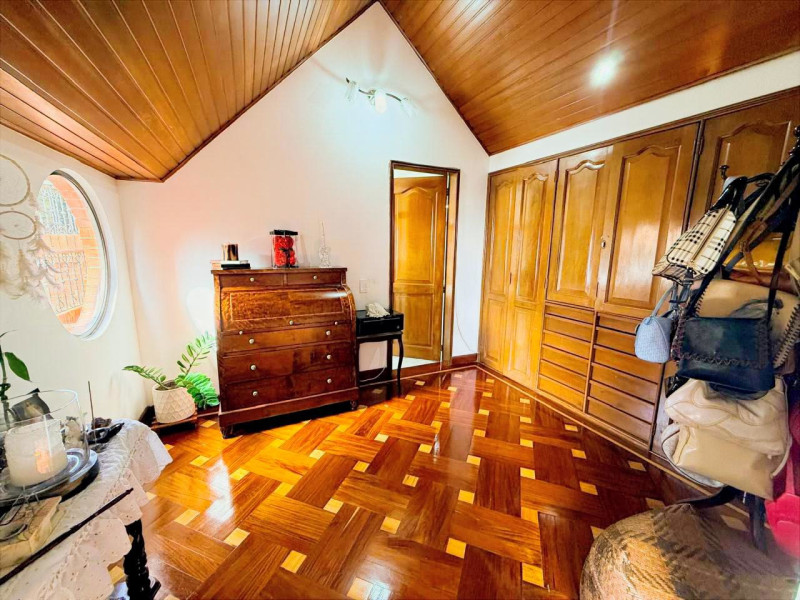 Casa En Venta - Club De Los Lagartos, Bogotá