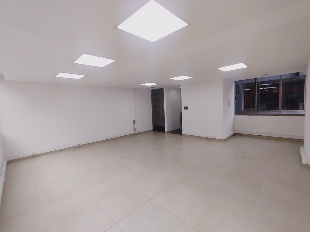 Oficina En Arriendo - Puente Largo, Bogotá