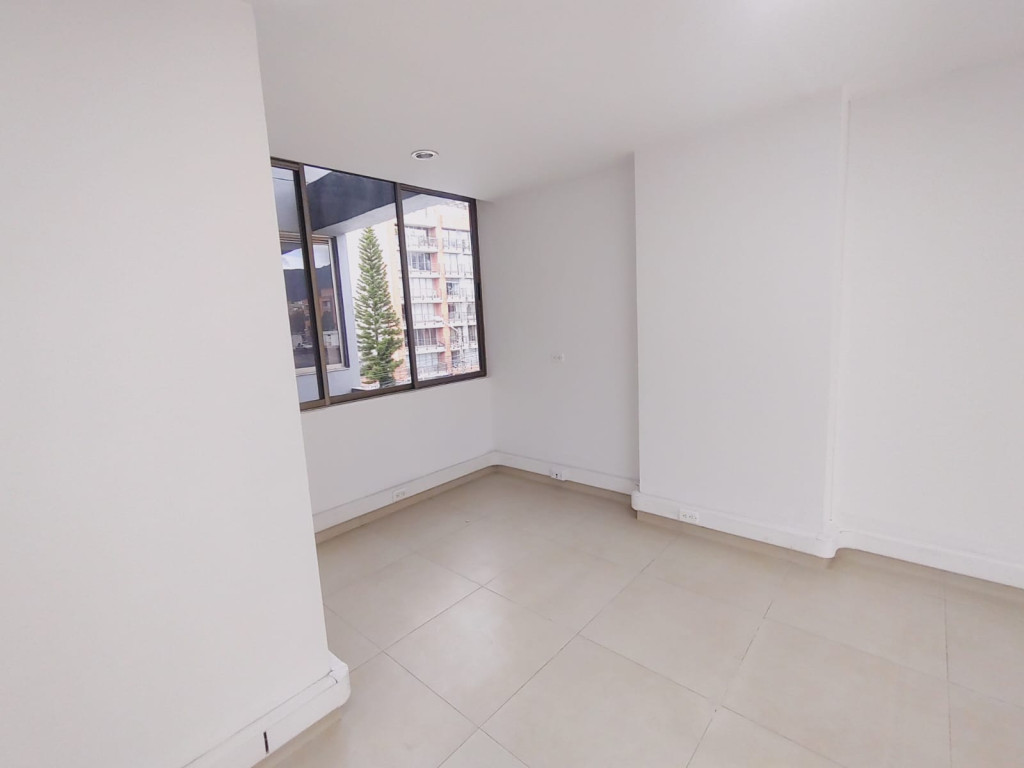 Oficina En Arriendo - Puente Largo, Bogotá