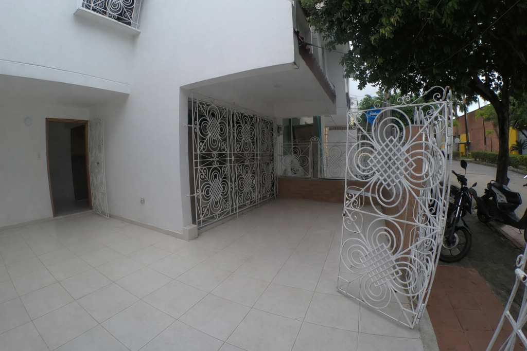 Casa-local en La castellana