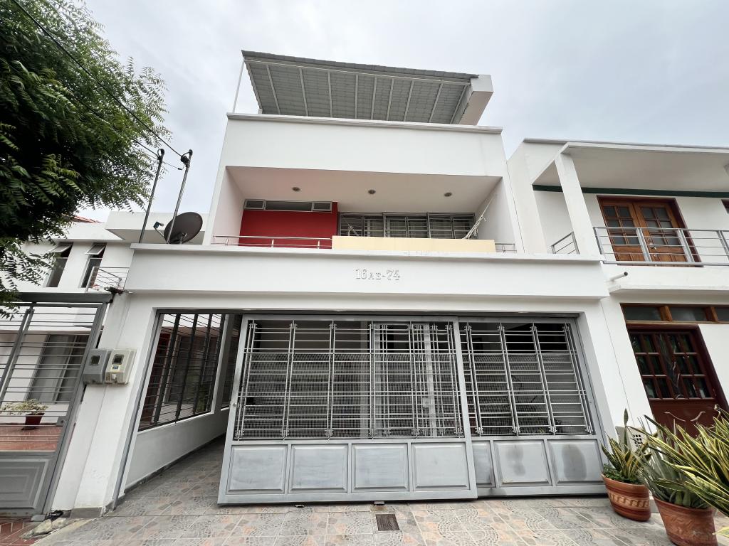 {{ ucwords(strtolower($similar['type'])) }}