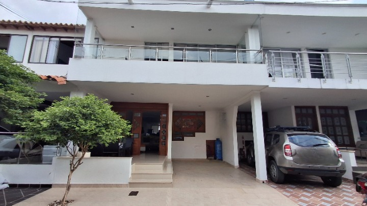 {{ ucwords(strtolower($similar['type'])) }}