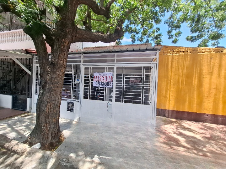 {{ ucwords(strtolower($similar['type'])) }}