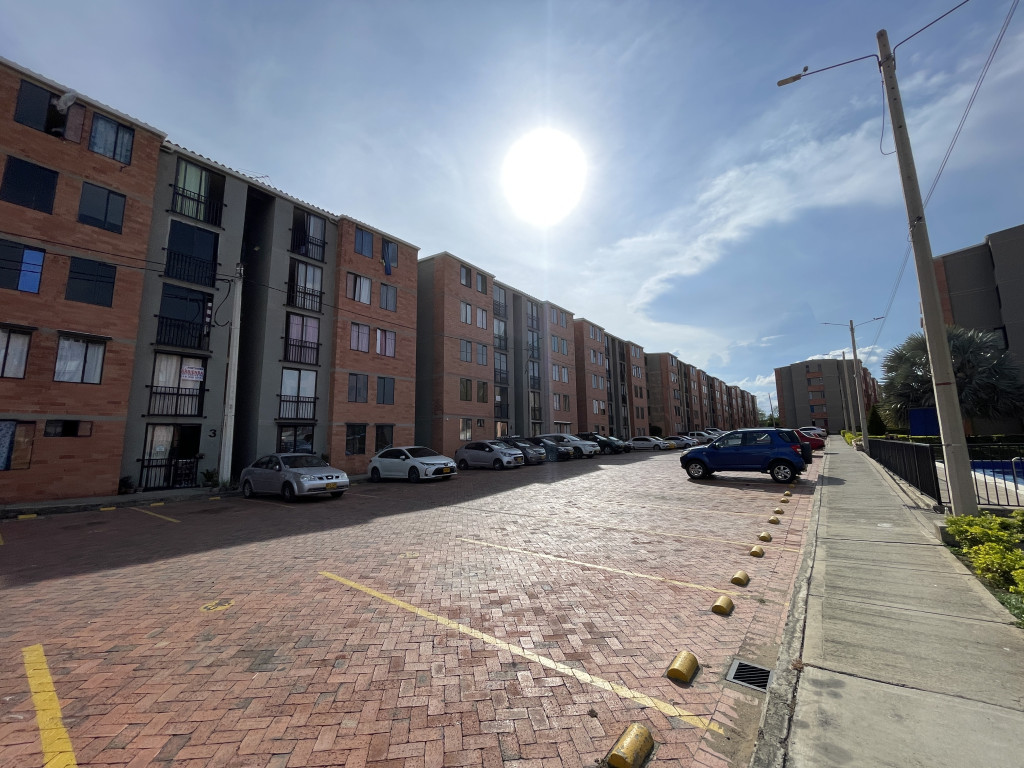 {{ ucwords(strtolower($similar['type'])) }}