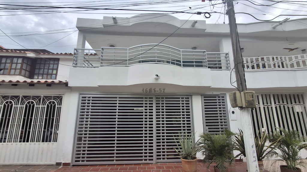 {{ ucwords(strtolower($similar['type'])) }}