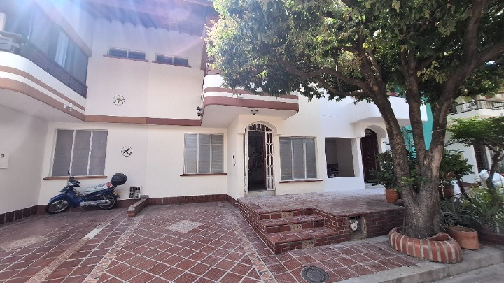 {{ ucwords(strtolower($similar['type'])) }}