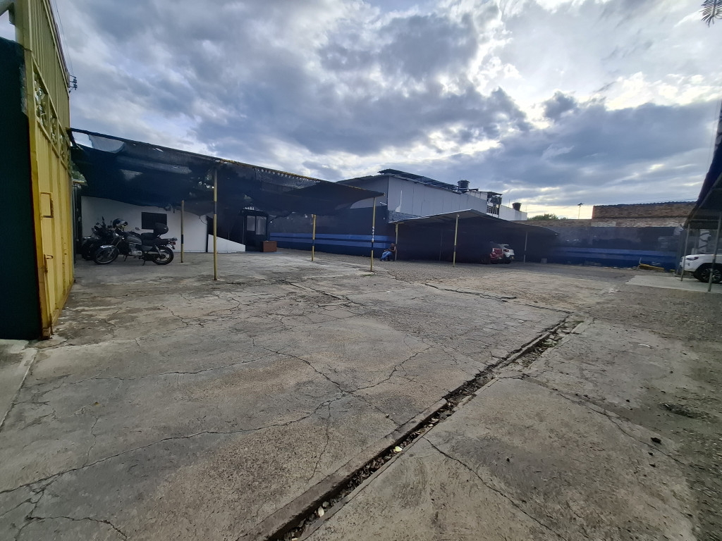 {{ ucwords(strtolower($inmueble['type'])) }}