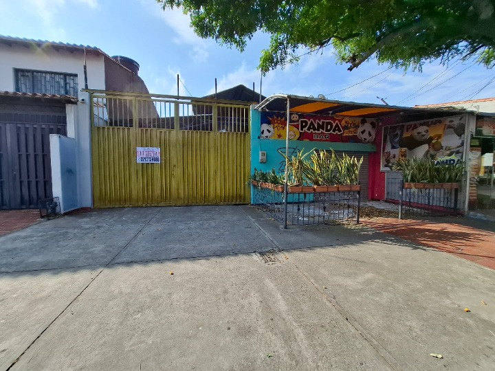 {{ ucwords(strtolower($inmueble['type'])) }}