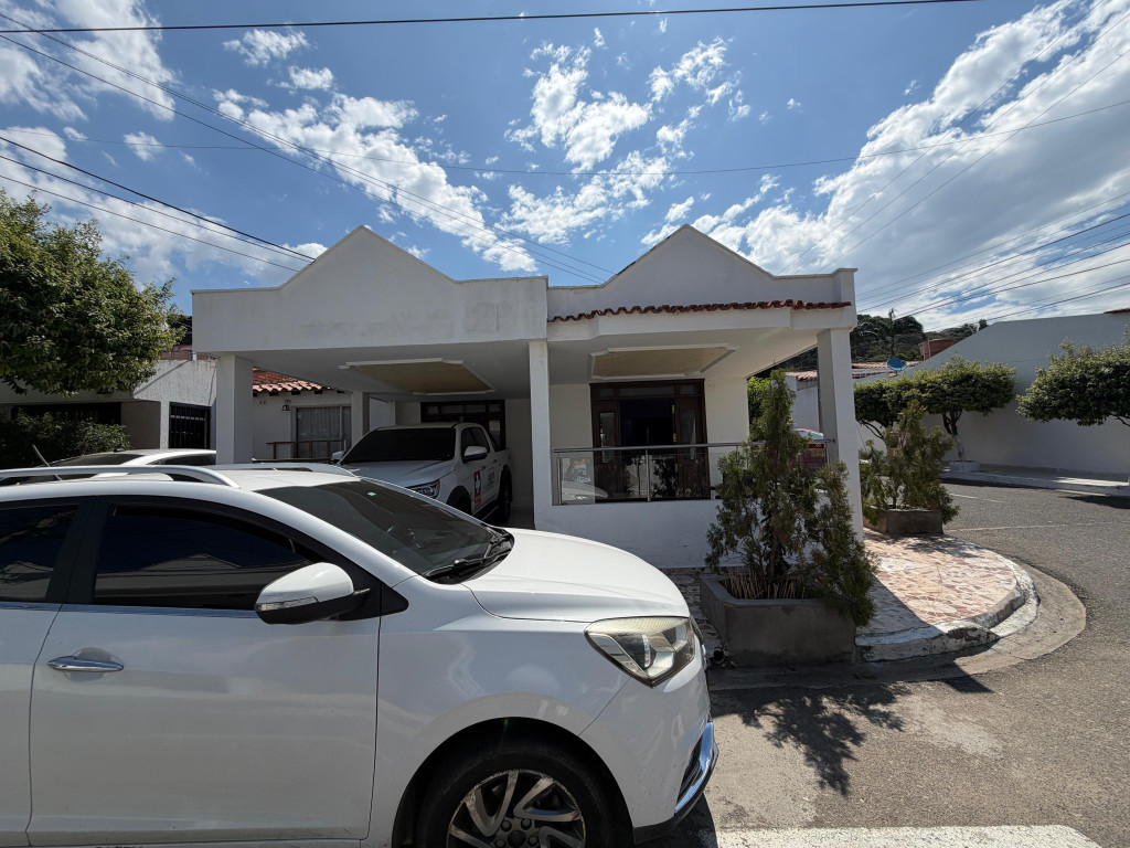 {{ ucwords(strtolower($similar['type'])) }}