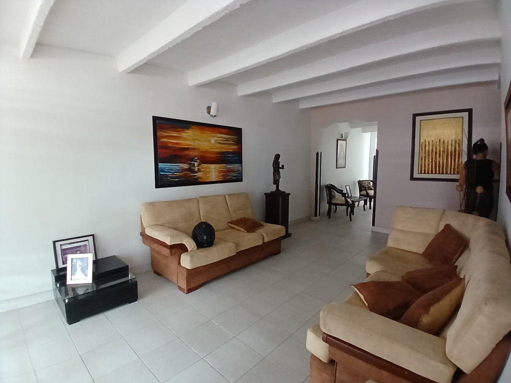 {{ ucwords(strtolower($inmueble[