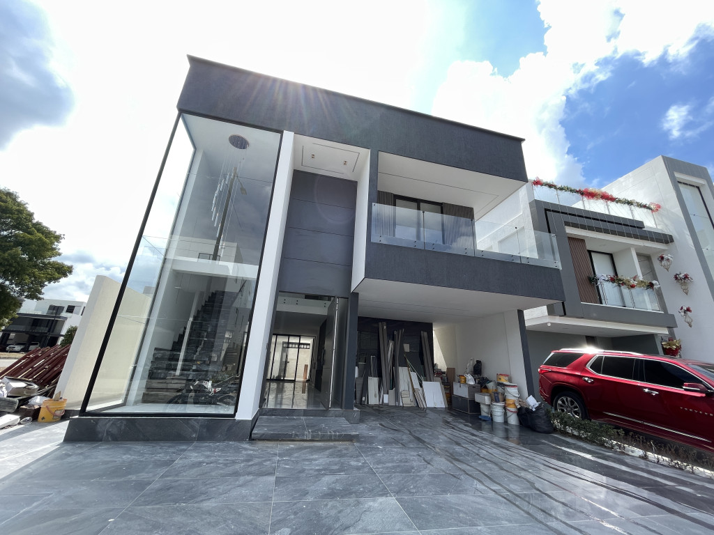 {{ ucwords(strtolower($inmueble[