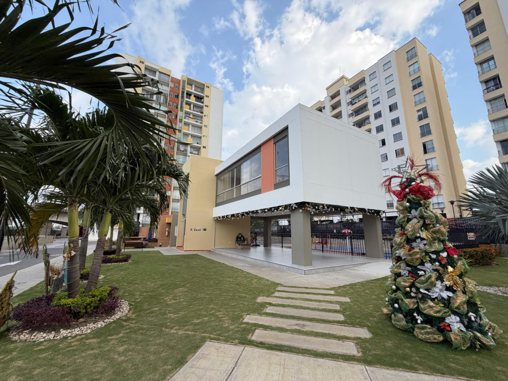 {{ ucwords(strtolower($similar['type'])) }}