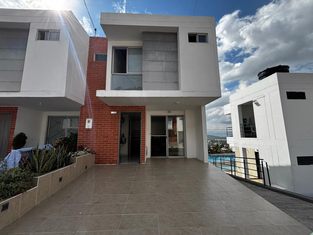 {{ ucwords(strtolower($similar['type'])) }}