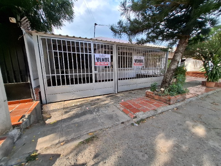 {{ ucwords(strtolower($similar['type'])) }}