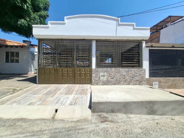 {{ ucwords(strtolower($similar['type'])) }}