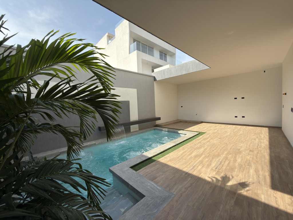 {{ ucwords(strtolower($inmueble[