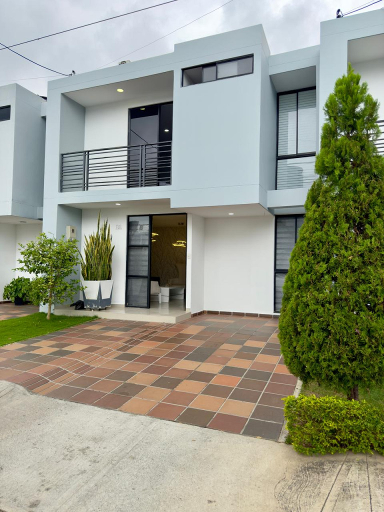 {{ ucwords(strtolower($inmueble[