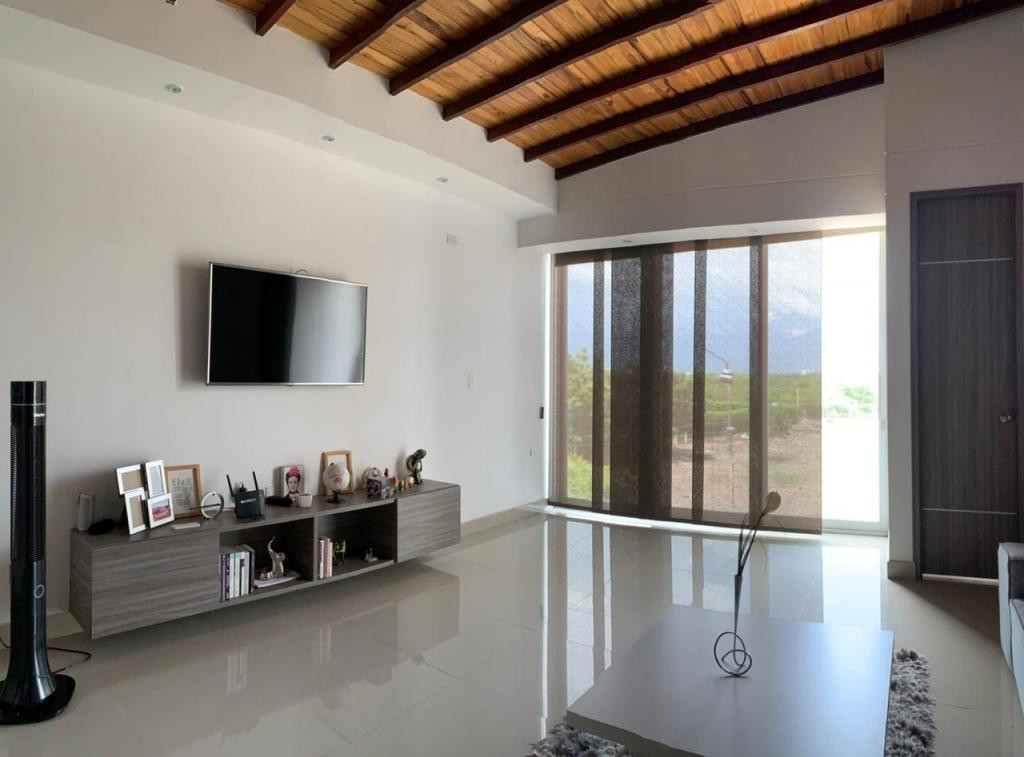 {{ ucwords(strtolower($inmueble[