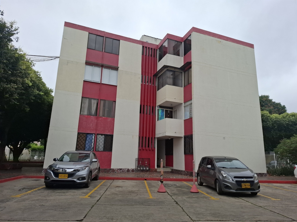 {{ ucwords(strtolower($similar['type'])) }}