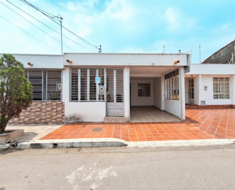 {{ ucwords(strtolower($similar['type'])) }}