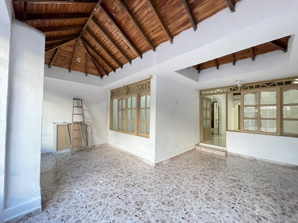 {{ ucwords(strtolower($inmueble[