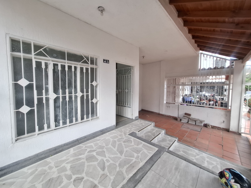 {{ ucwords(strtolower($inmueble[