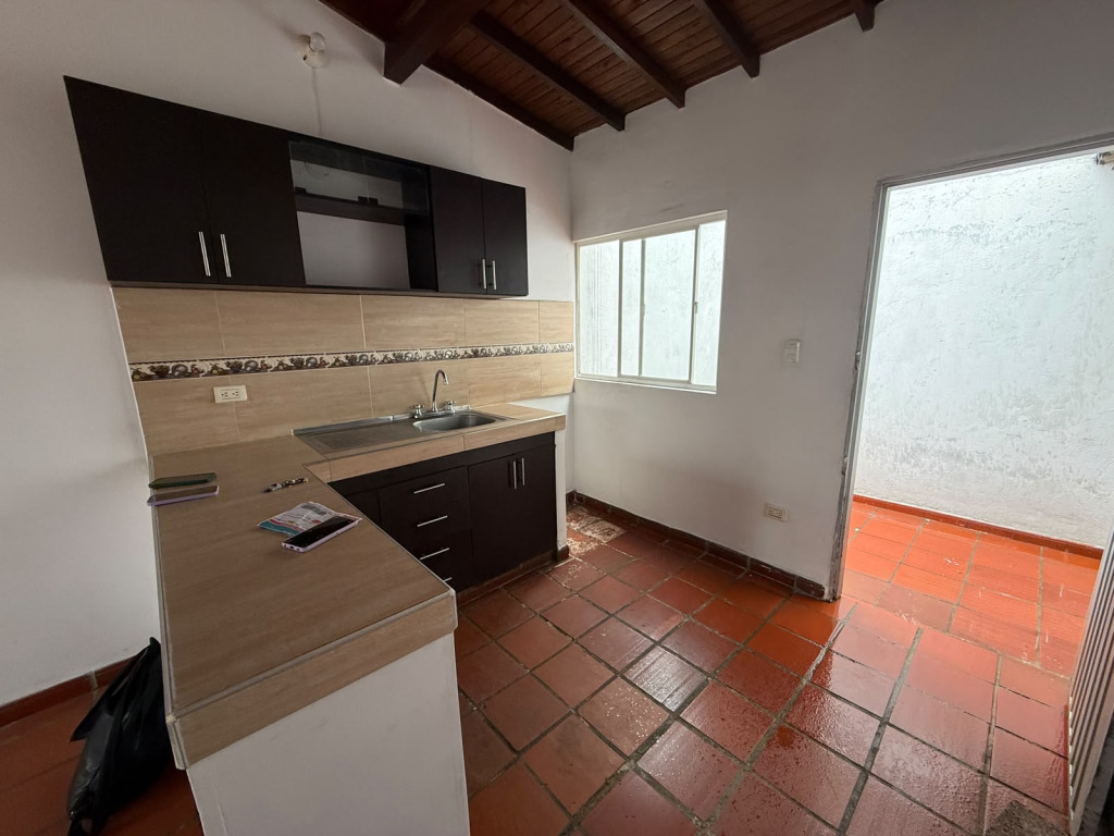 {{ ucwords(strtolower($inmueble[