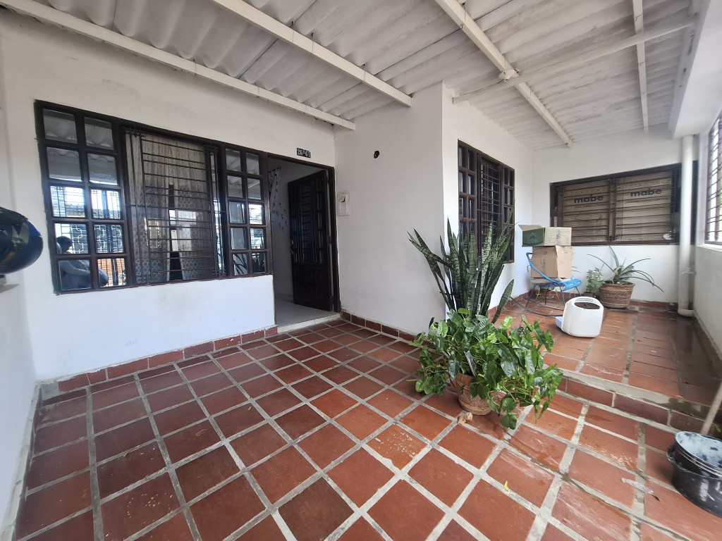 {{ ucwords(strtolower($inmueble[