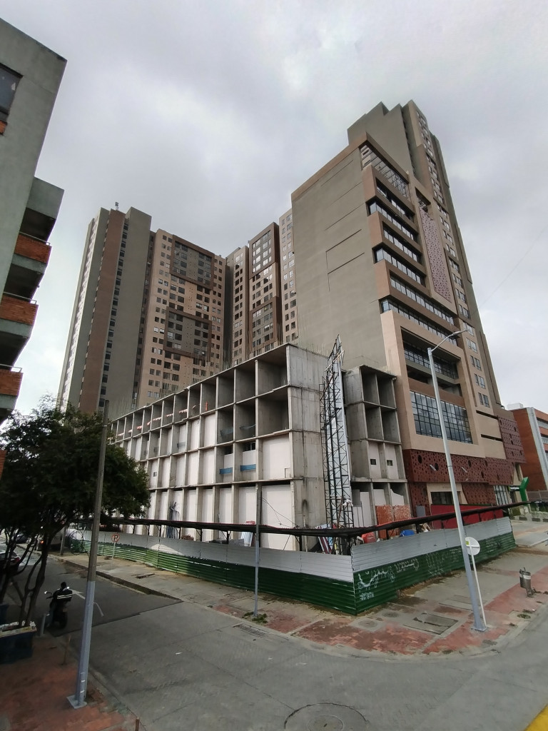 Apartaestudio en Industrial Centenario