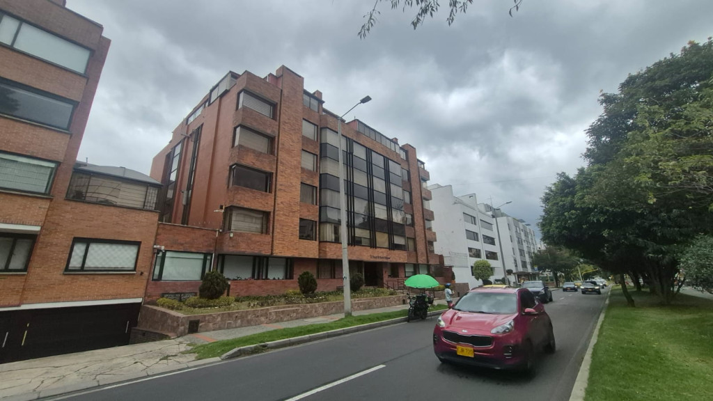 Apartamento en Santa Barbara Central-Usaquén