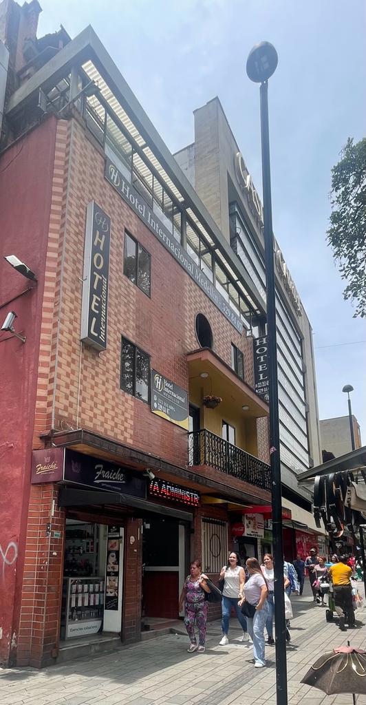 Edificio en Venta en Boston, El Centro, Medellín — foto 1