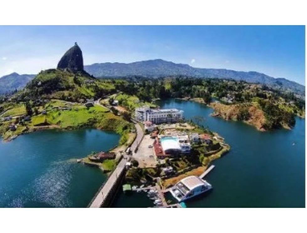 Lote en Venta en Vereda el Roble, Guatapé — foto 1