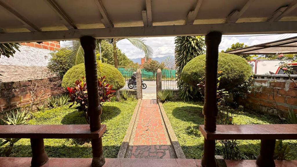 Lote en Venta en El Poblado, Loma de los Parra, Medellín — foto 1