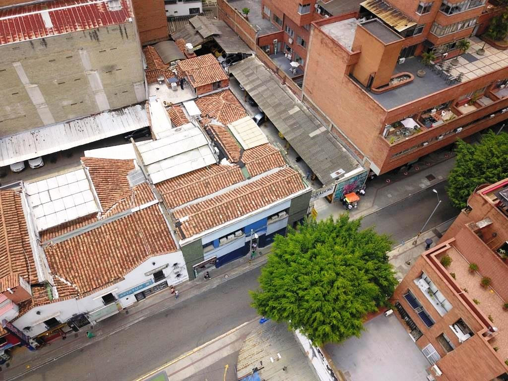 Edificio en Venta en Centro, Medellín — foto 1