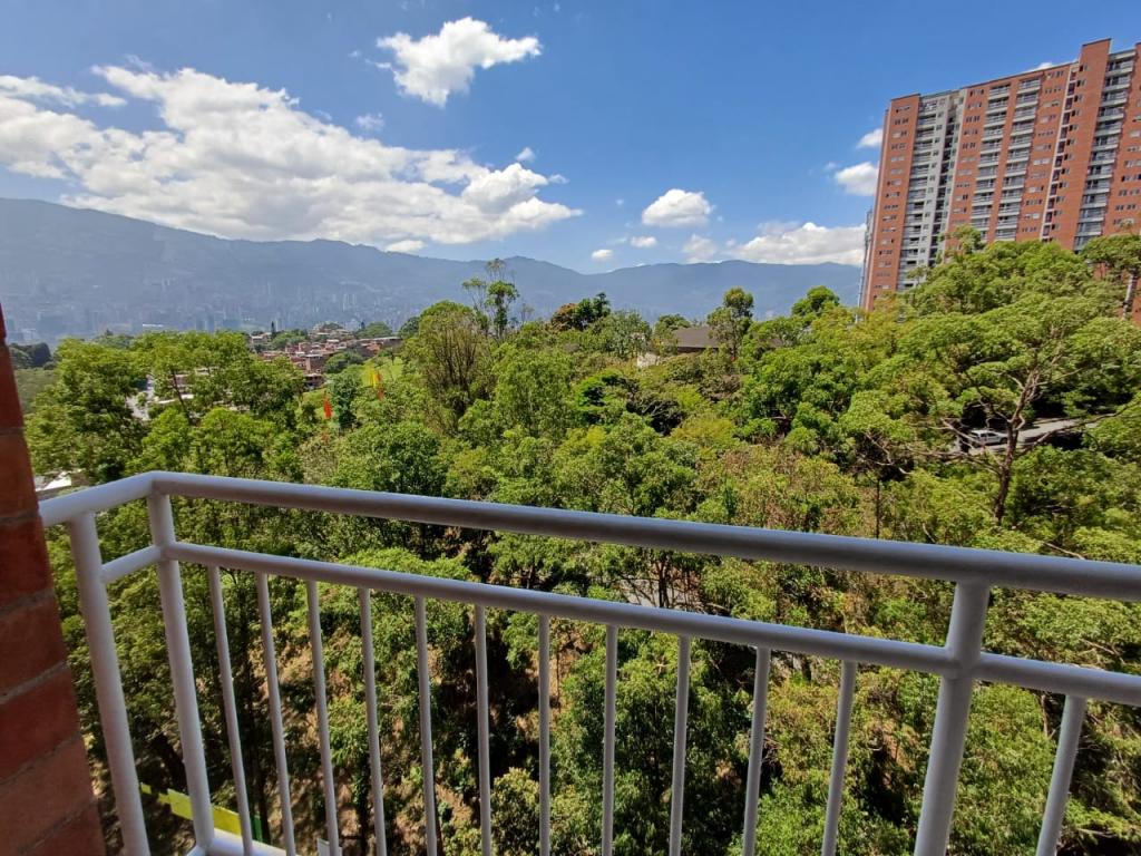 Apartamento en Venta en Rodeo Alto, Medellín — foto 1