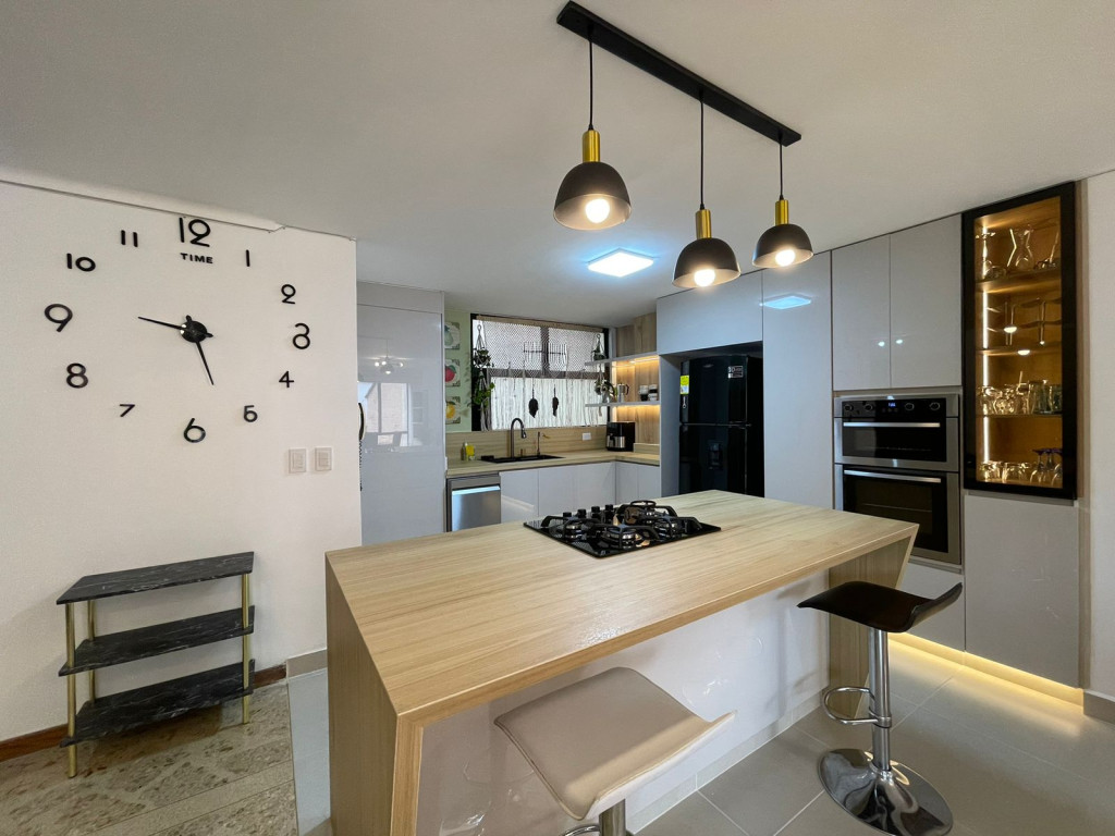 Apartamento en Venta en Laureles, Los Almendros, Medellín — foto 1