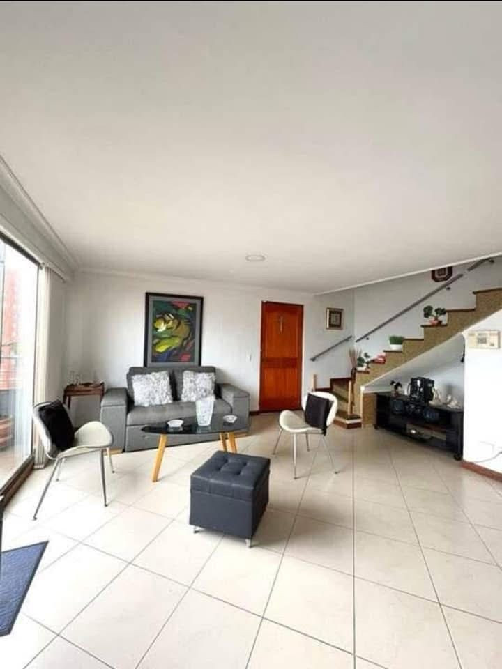 Apartamento en Venta en Belén Loma De Los Bernal, Medellín — foto 1