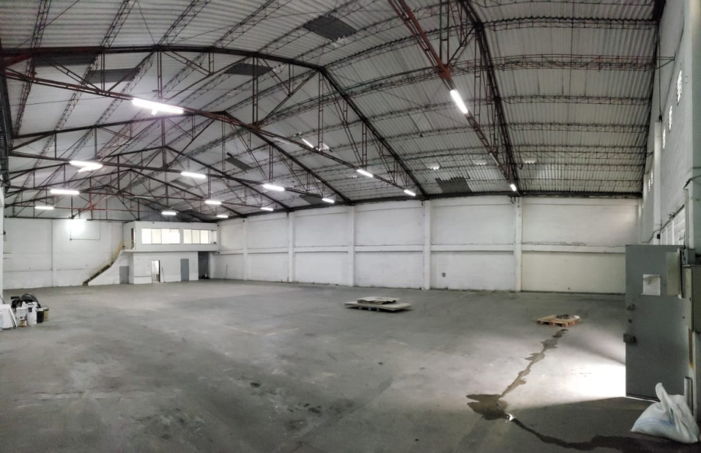 Bodega en Venta en La Esmeralda, Itagüí — foto 1